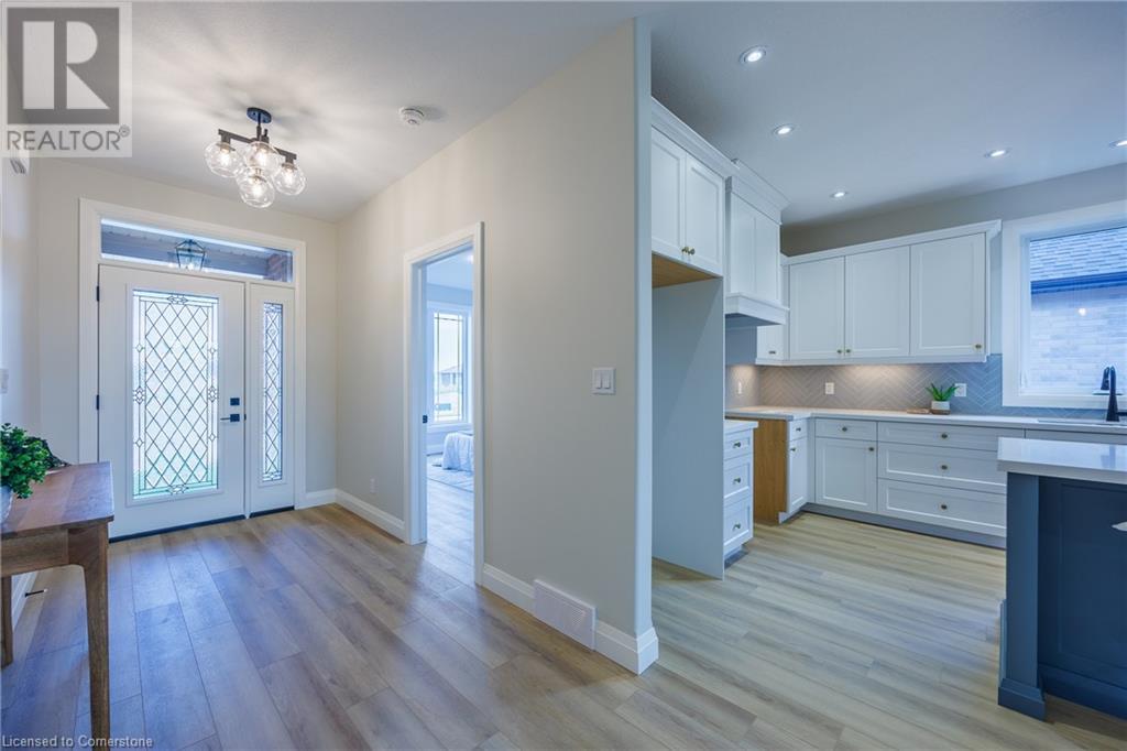 85 Duchess Drive, Delhi, Ontario  N4B 2V3 - Photo 4 - 40716992