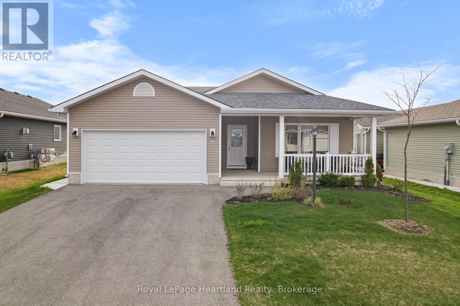 140 Lake Breeze Drive, Ashfield-Colborne-Wawanosh, Ontario  N7A 0C6 - Photo 34 - X12116906