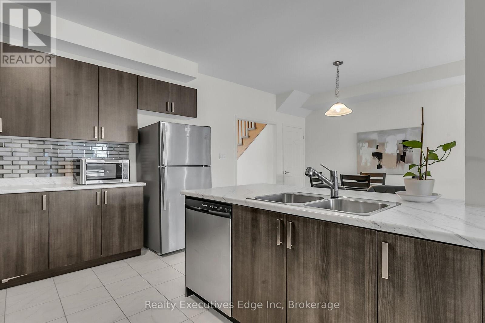 5 - 210 Farley Road, Centre Wellington, Ontario  N1M 0H2 - Photo 12 - X12117033