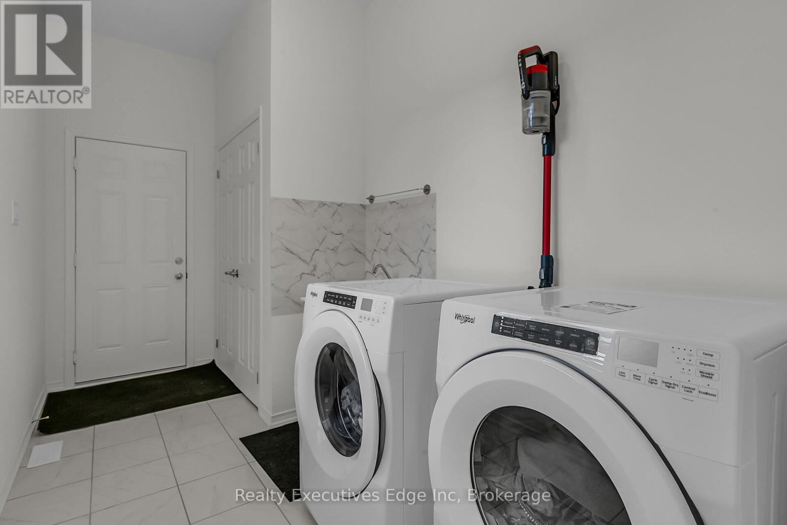 5 - 210 Farley Road, Centre Wellington, Ontario  N1M 0H2 - Photo 20 - X12117033