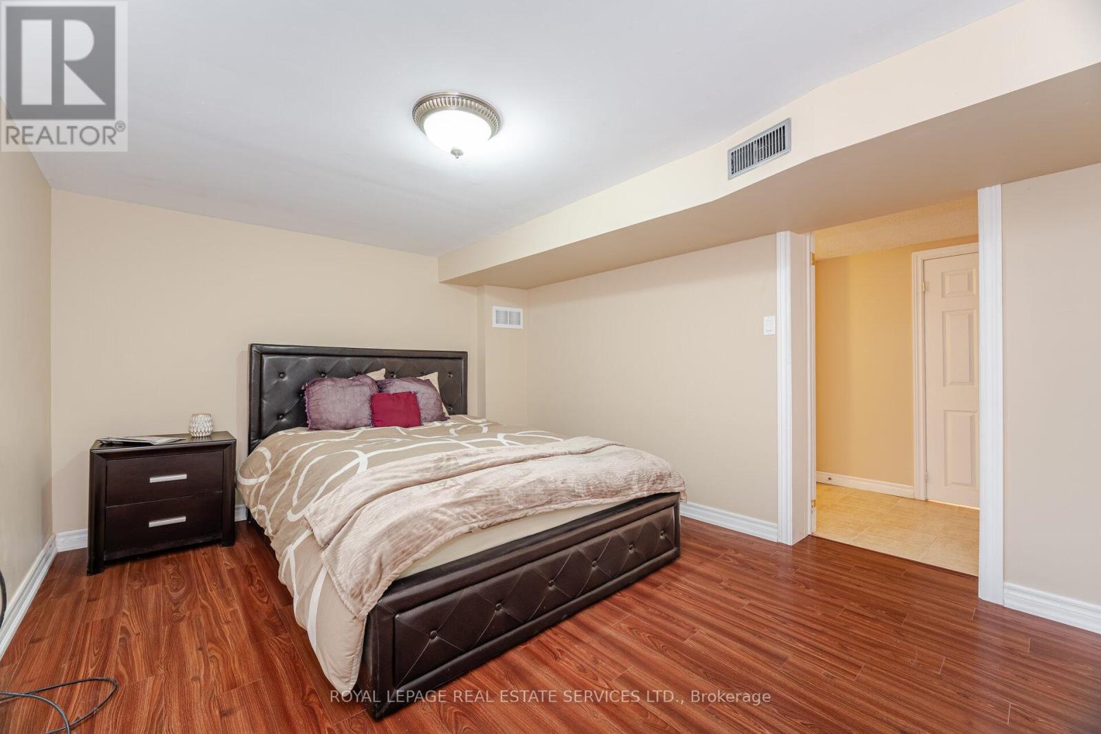46 Cardigan Road, Toronto, Ontario  M8Z 2W2 - Photo 31 - W12098703