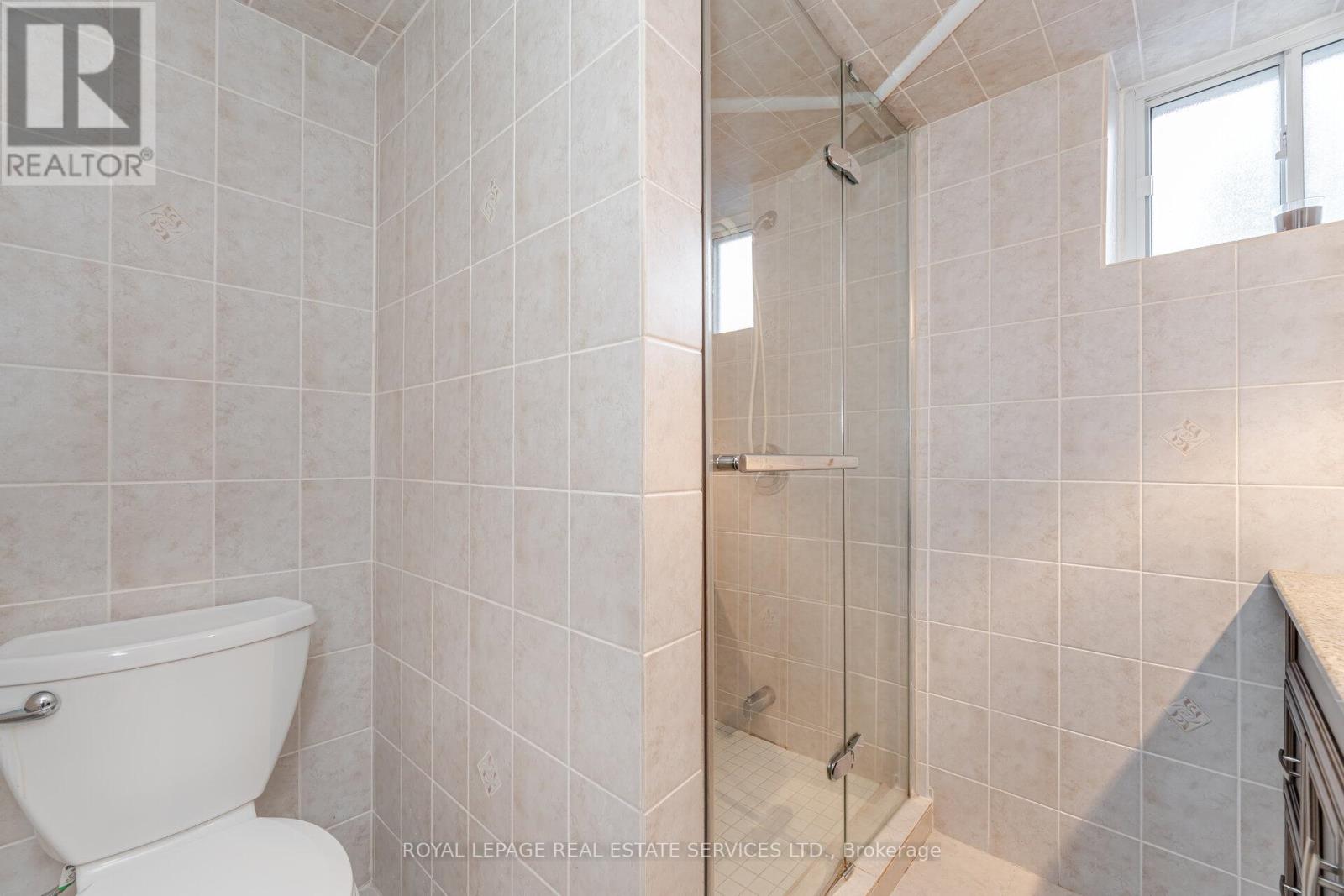 46 Cardigan Road, Toronto, Ontario  M8Z 2W2 - Photo 34 - W12098703