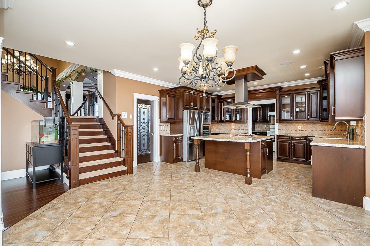 Property at 31018 UPPER MACLURE ROAD image 3