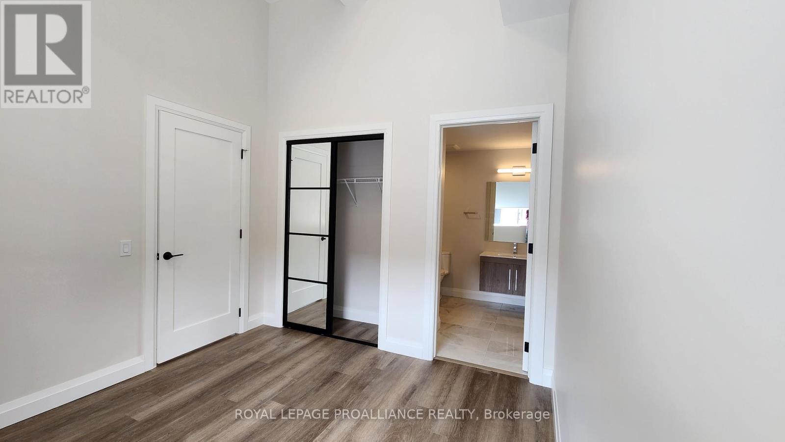 2 - 261 Front Street, Belleville, Ontario  K8N 2Z6 - Photo 20 - X12117042