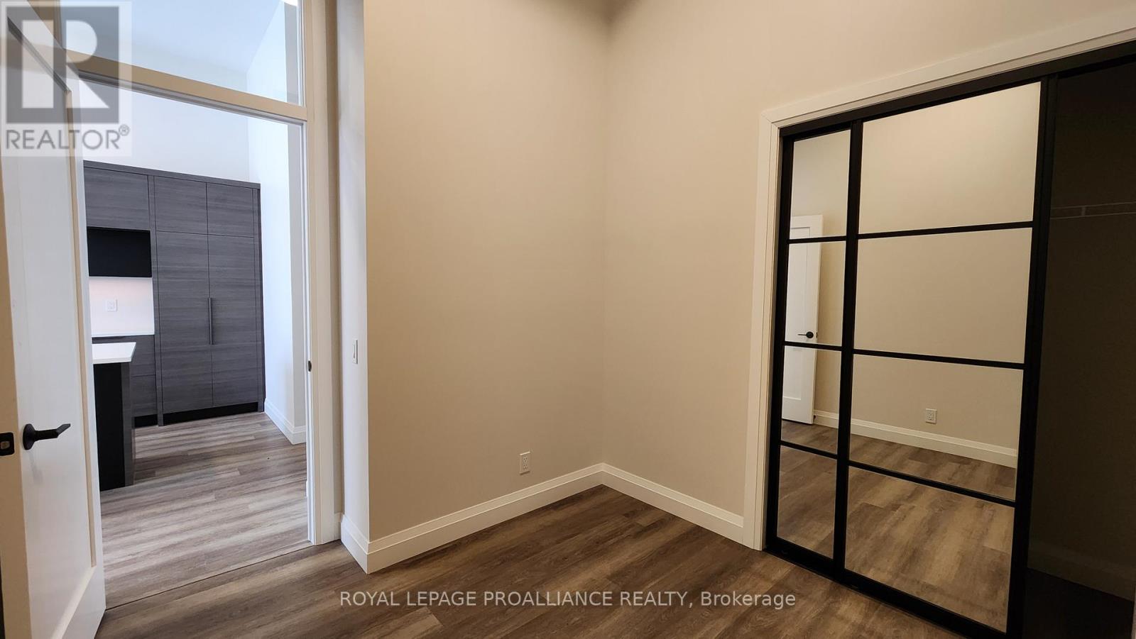 2 - 261 Front Street, Belleville, Ontario  K8N 2Z6 - Photo 25 - X12117042