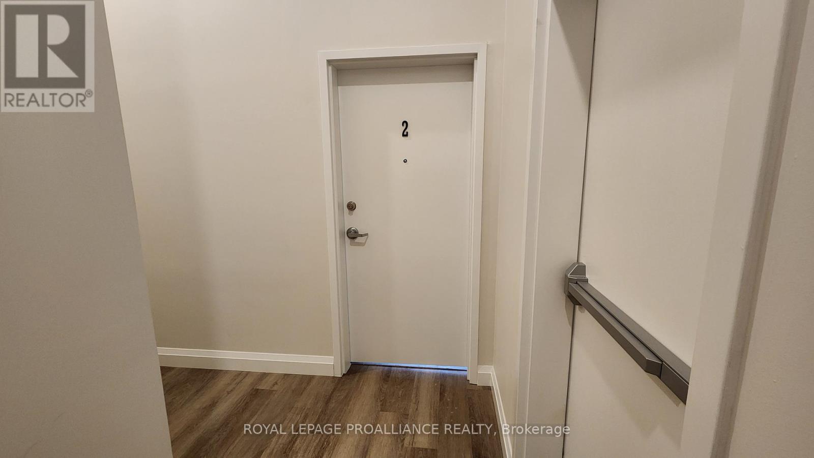 2 - 261 Front Street, Belleville, Ontario  K8N 2Z6 - Photo 4 - X12117042