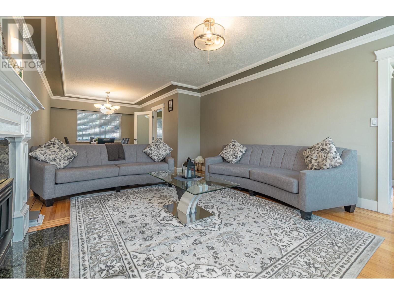 5137 Lorraine Avenue, Burnaby, British Columbia  V5G 2S3 - Photo 15 - R2992152