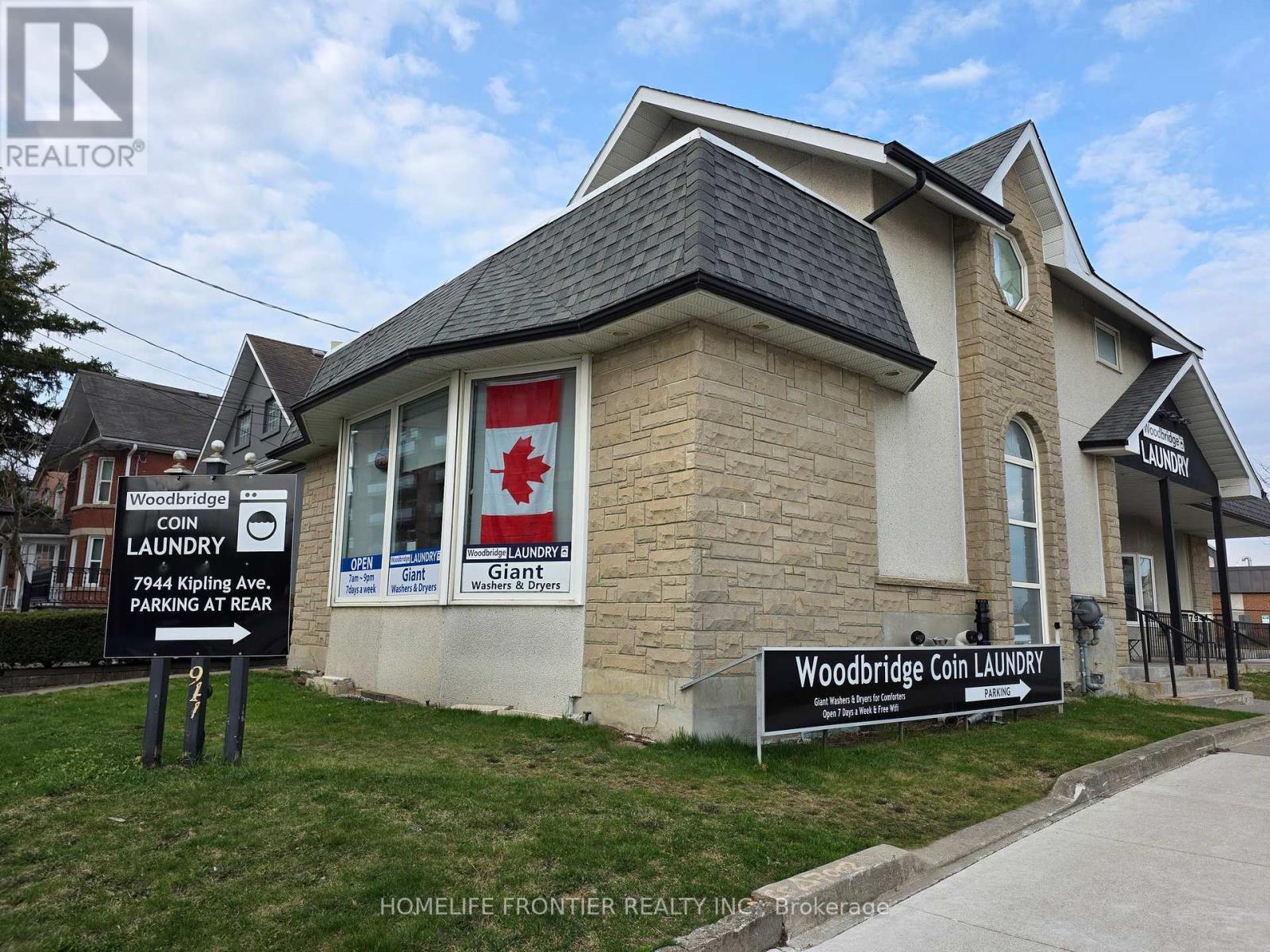 7944 Kipling Avenue, Vaughan, Ontario  L4L 1Z5 - Photo 3 - N12115282