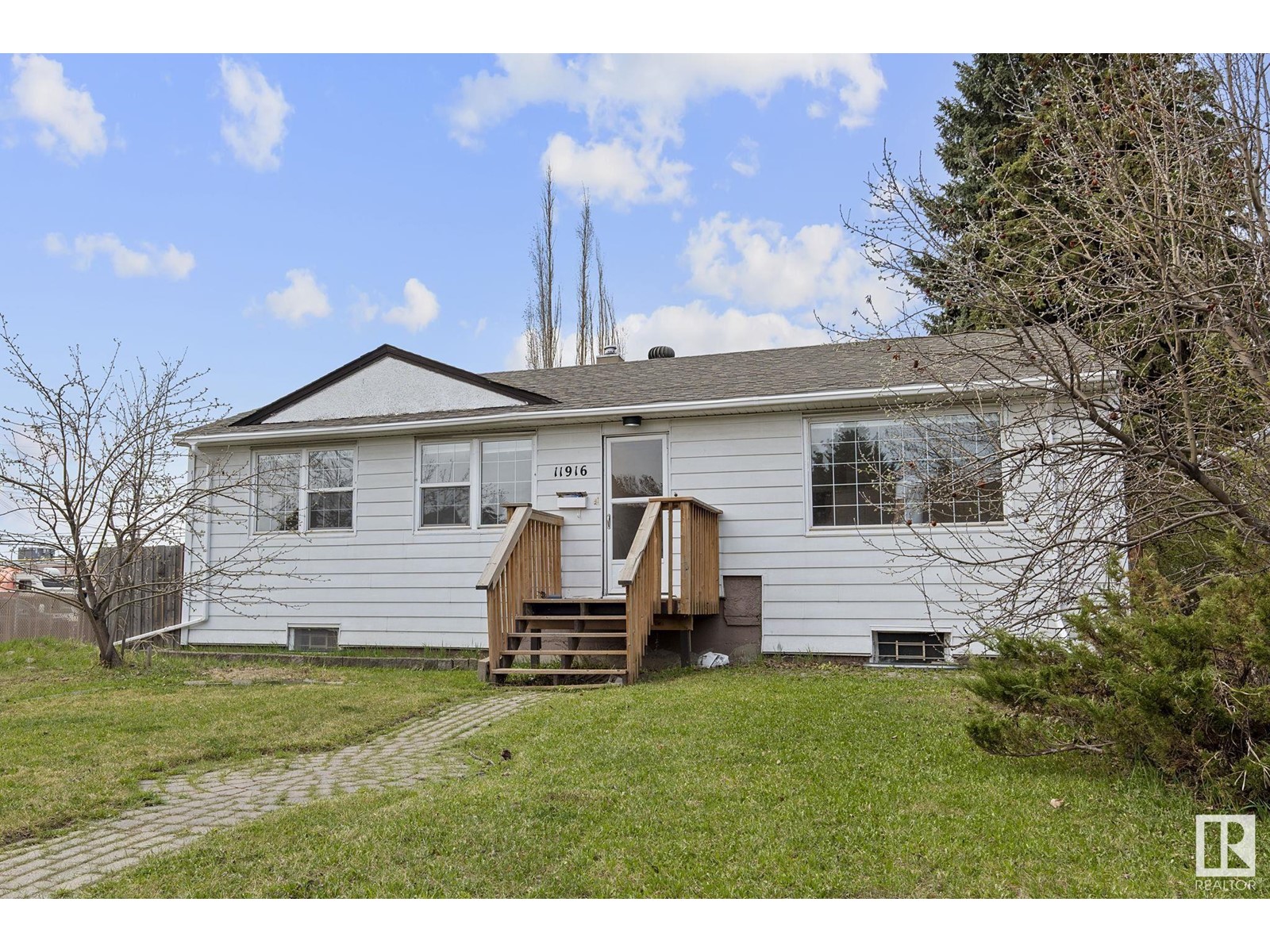 11916 132 St Nw, Edmonton, Alberta  T5L 1P4 - Photo 1 - E4433734