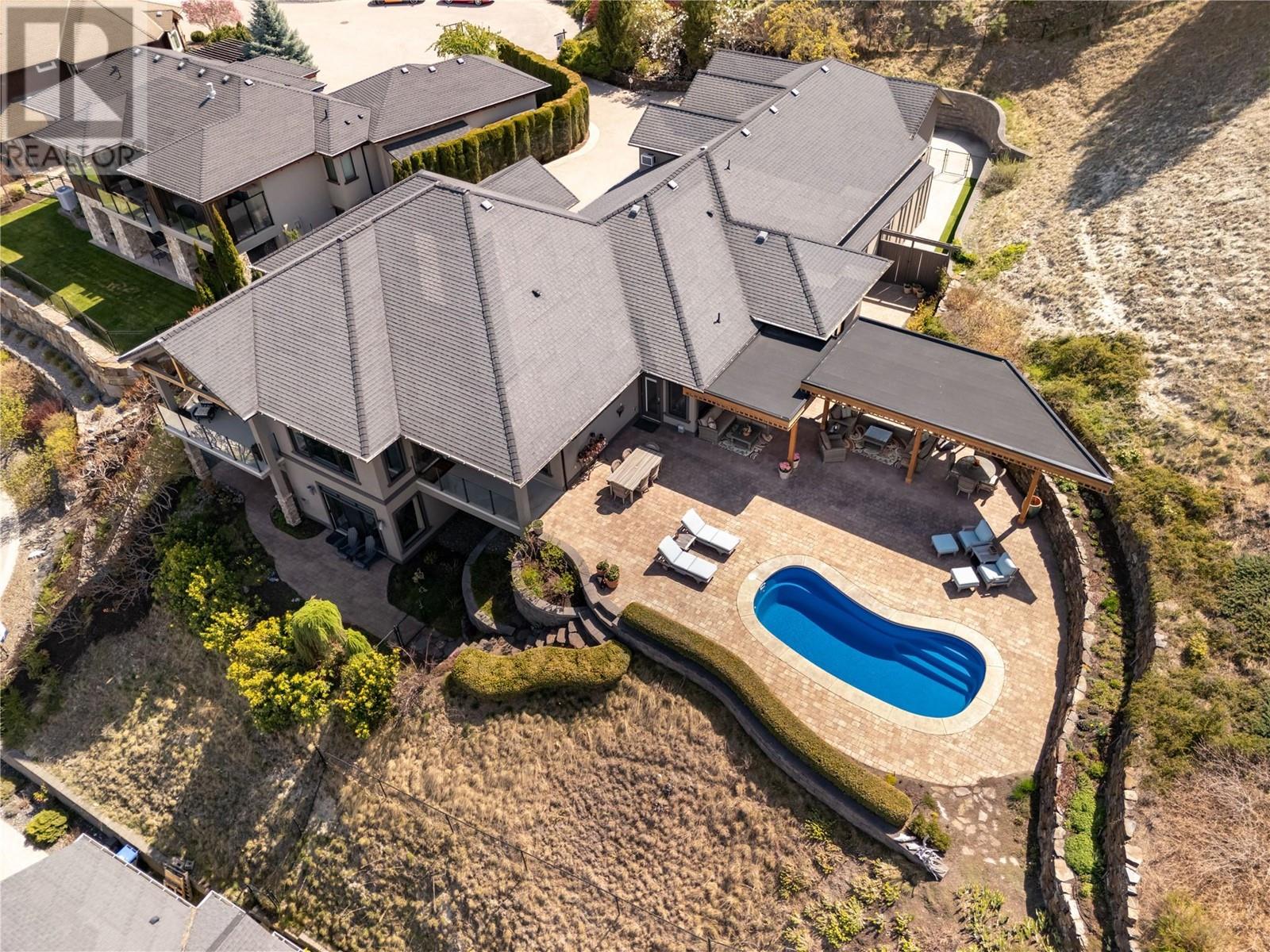 605 Almandine Court, Kelowna, British Columbia  V1W 4Z5 - Photo 77 - 10343905