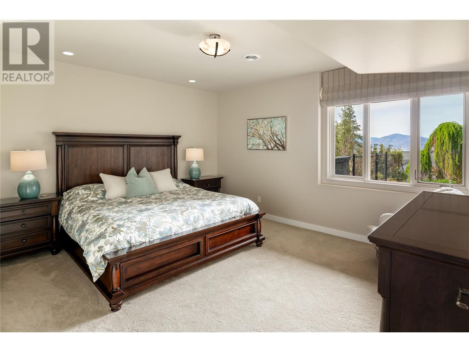 605 Almandine Court, Kelowna, British Columbia  V1W 4Z5 - Photo 37 - 10343905