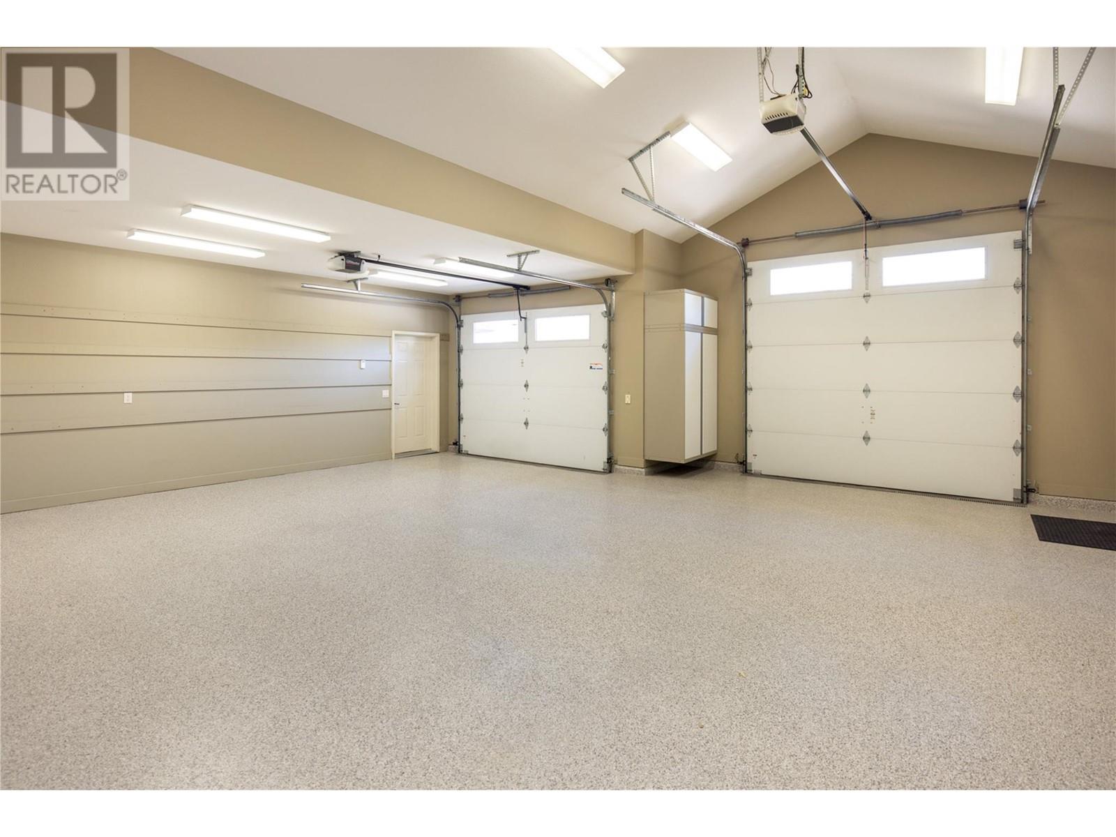 605 Almandine Court, Kelowna, British Columbia  V1W 4Z5 - Photo 40 - 10343905