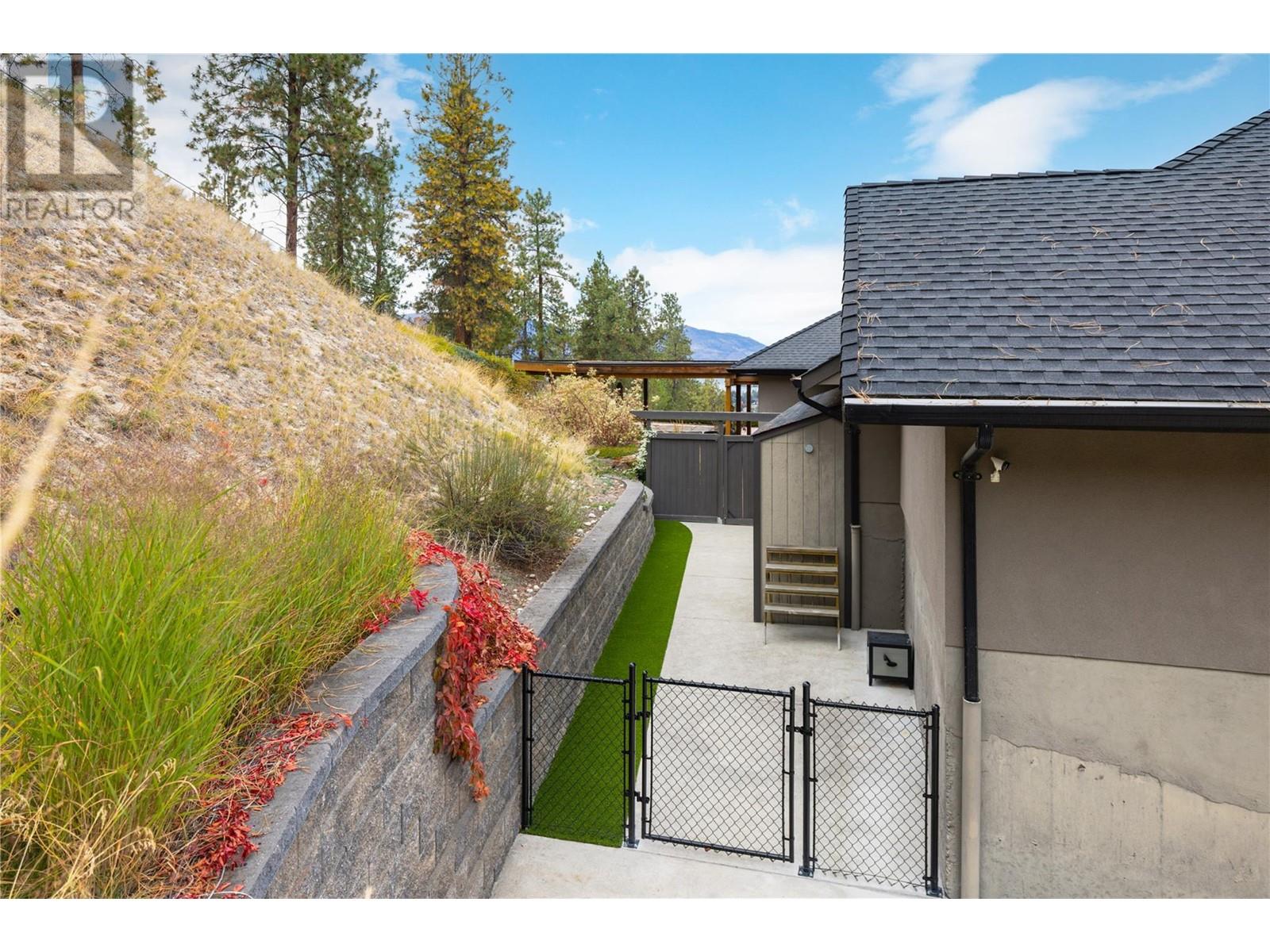 605 Almandine Court, Kelowna, British Columbia  V1W 4Z5 - Photo 53 - 10343905
