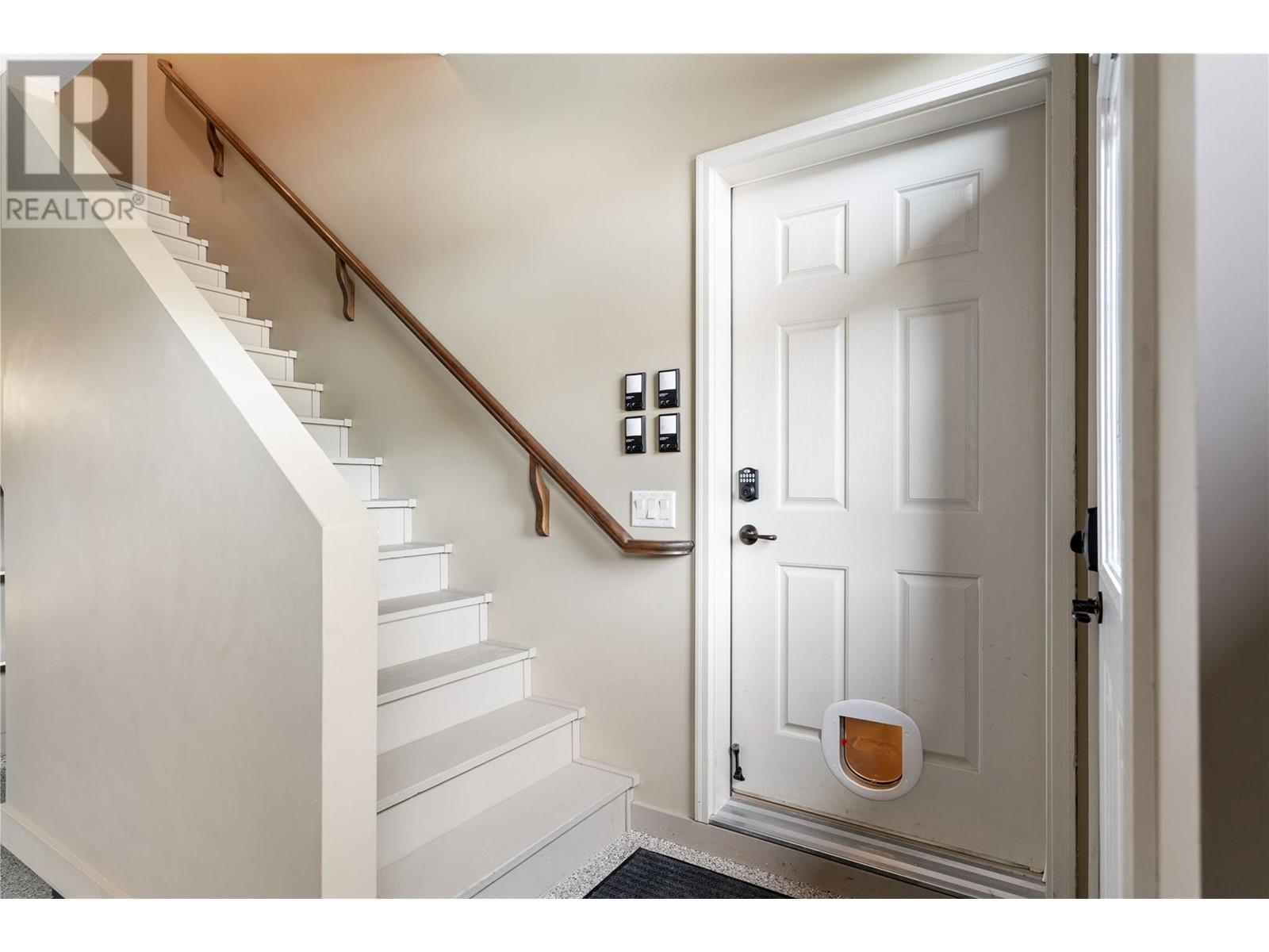 605 Almandine Court, Kelowna, British Columbia  V1W 4Z5 - Photo 42 - 10343905
