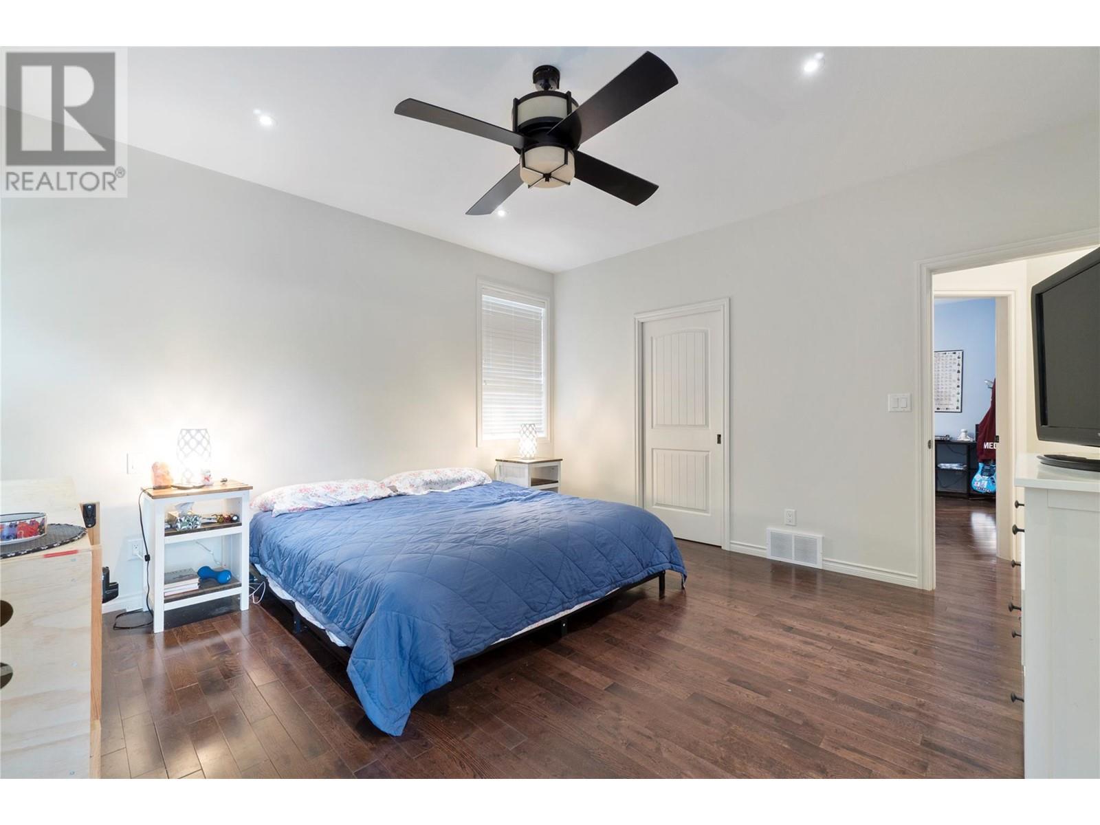 1581 20 Street Ne Unit# 33, Salmon Arm, British Columbia  V1E 0A7 - Photo 35 - 10345771