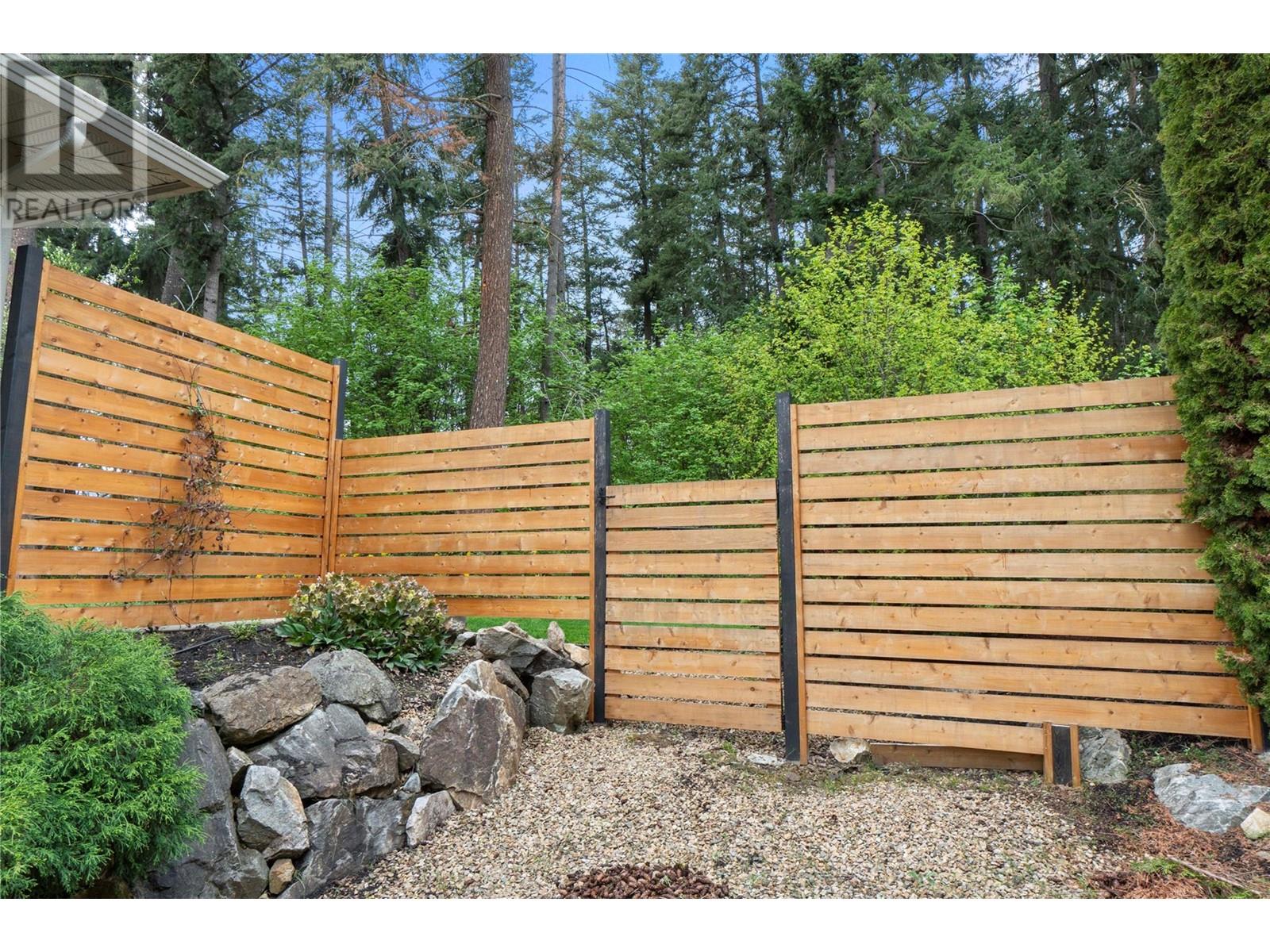 1581 20 Street Ne Unit# 33, Salmon Arm, British Columbia  V1E 0A7 - Photo 48 - 10345771