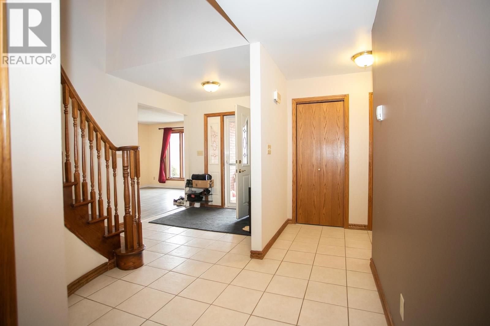 178 Panoramic Dr, Sault Ste. Marie, Ontario  P6B 6E3 - Photo 14 - SM250939