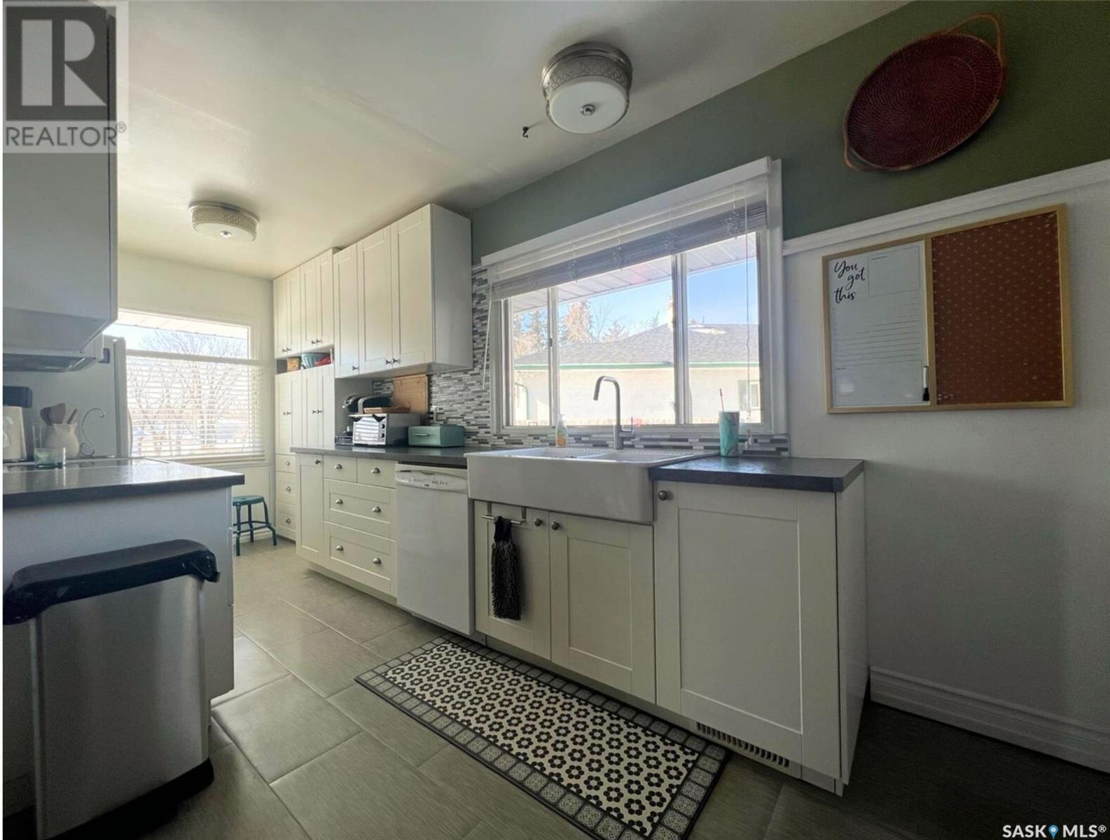 567 4th Avenue Nw, Swift Current, Saskatchewan  S9H 0V5 - Photo 9 - SK004308