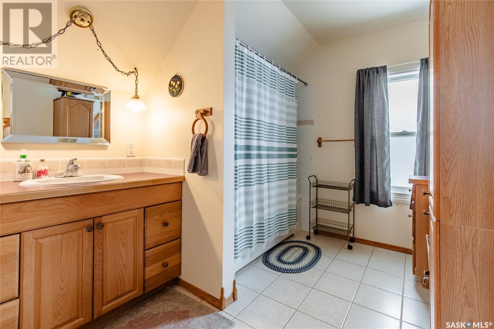 231 Home Street W, Moose Jaw, Saskatchewan  S6H 4X4 - Photo 31 - SK004295
