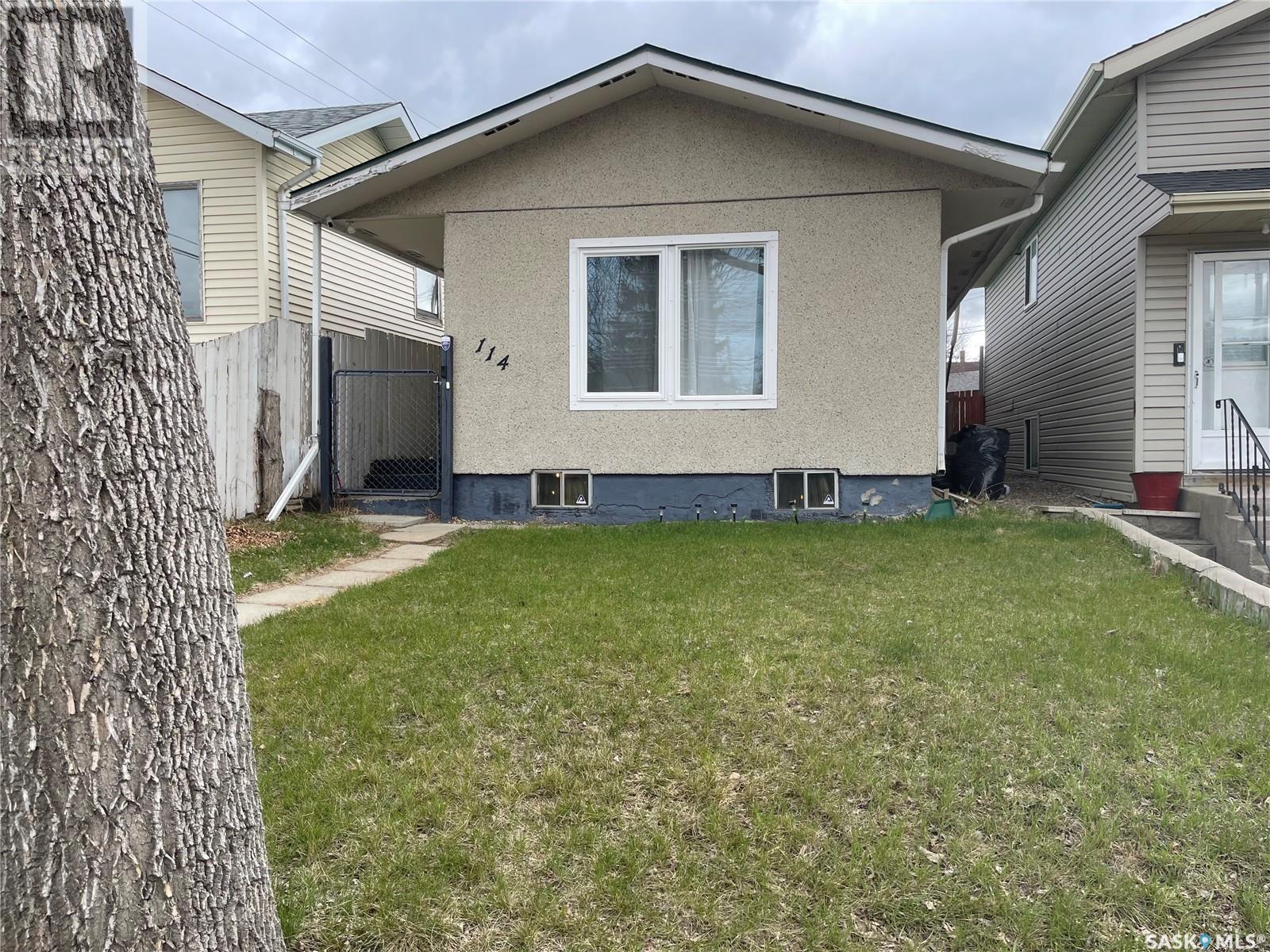 Property at 114 Q AVENUE S image 2