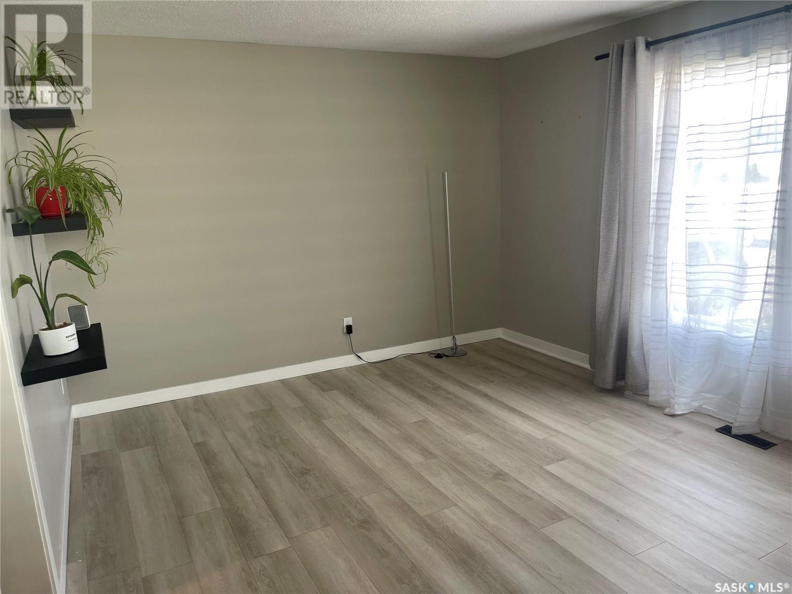 Property at 114 Q AVENUE S image 5