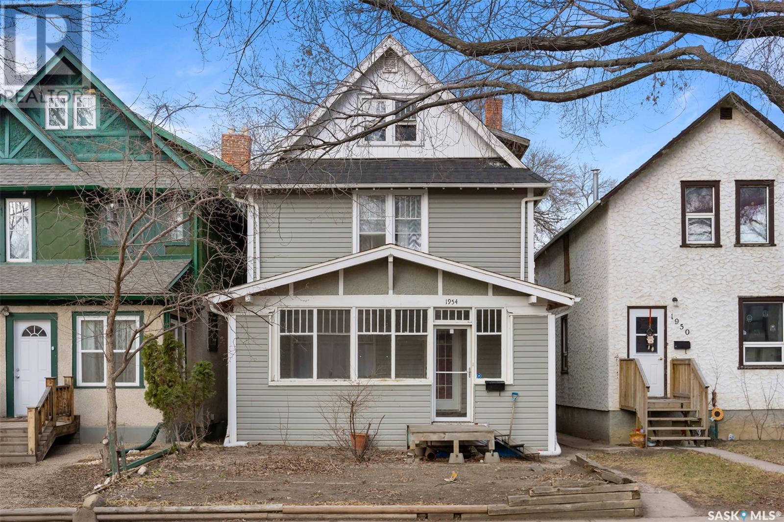 1954 Garnet Street, Regina, Saskatchewan  S4T 2Z4 - Photo 1 - SK004210
