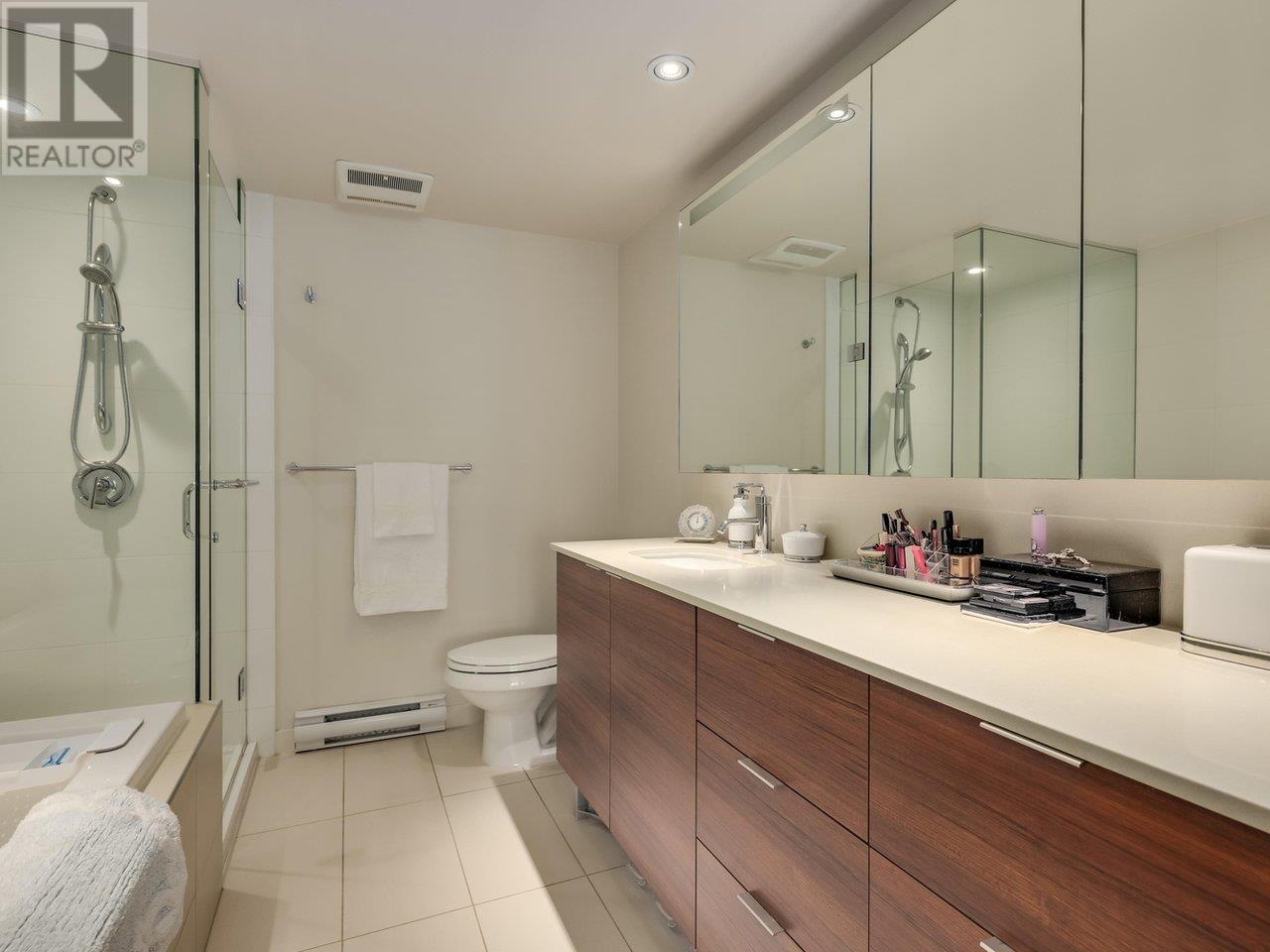 304 1673 Lloyd Avenue, North Vancouver, British Columbia  V7P 0A9 - Photo 15 - R2996723