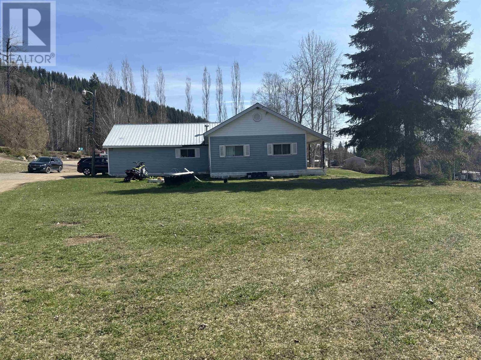 6162 Cedar Creek Road, Likely, British Columbia  V0L 1N0 - Photo 1 - R2996225