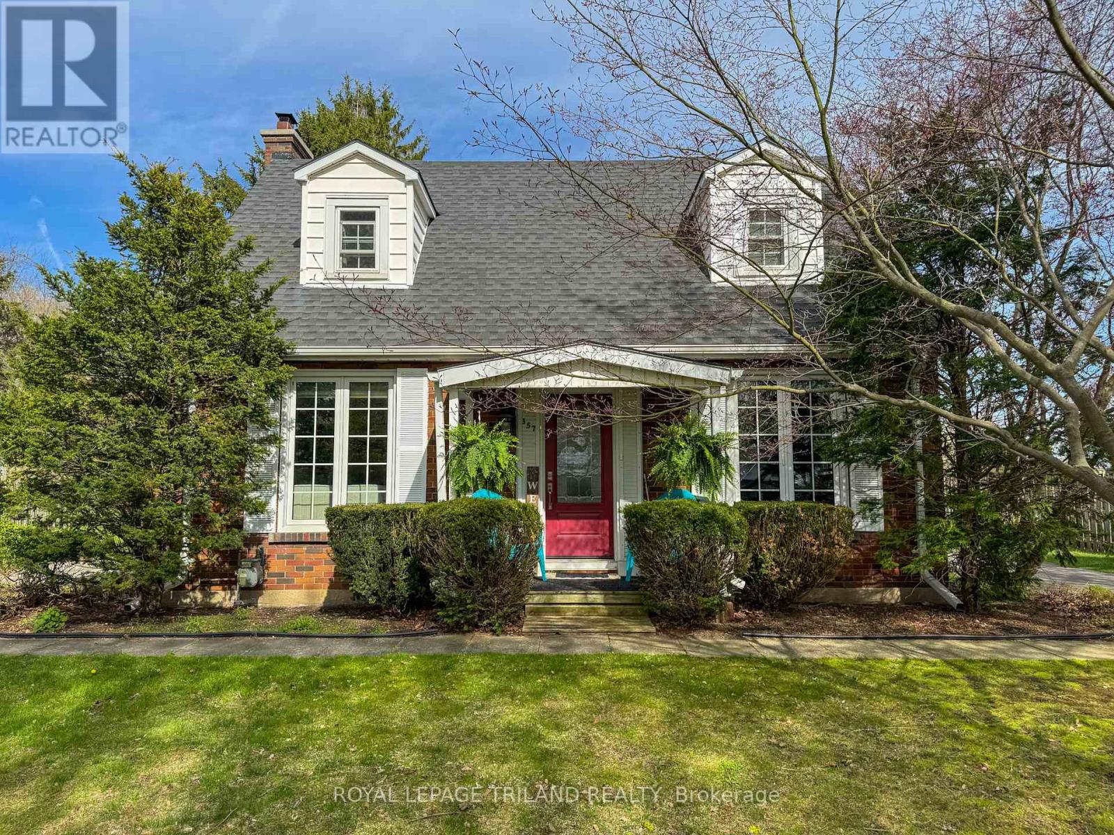 357 Sunset Drive, Central Elgin, Ontario  N5R 3C6 - Photo 1 - X12116925