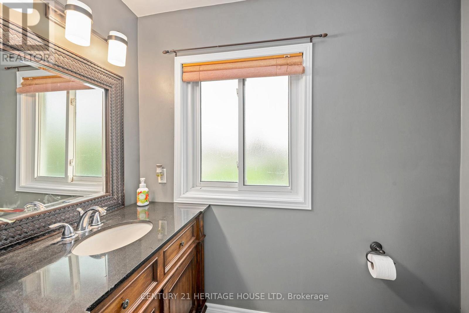 2720 Catherine Street, Thames Centre, Ontario  N0L 1G4 - Photo 14 - X12116960