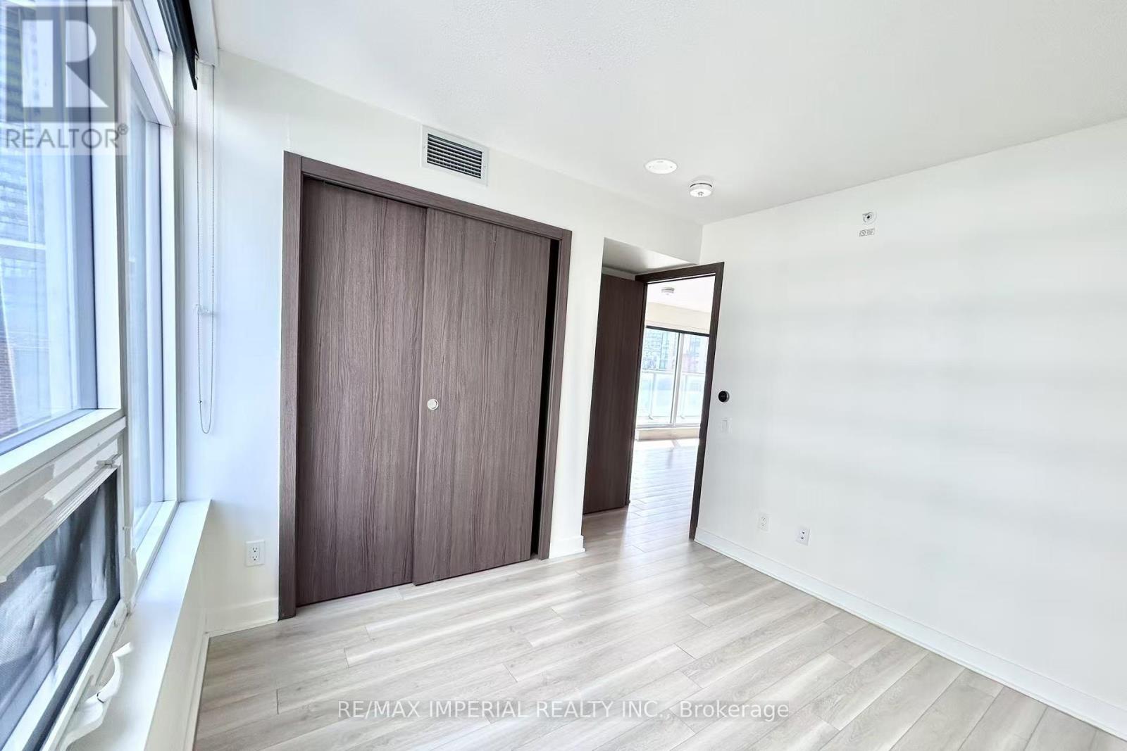 611 - 19 Bathurst Street, Toronto, Ontario  M5V 0N2 - Photo 23 - C12116791