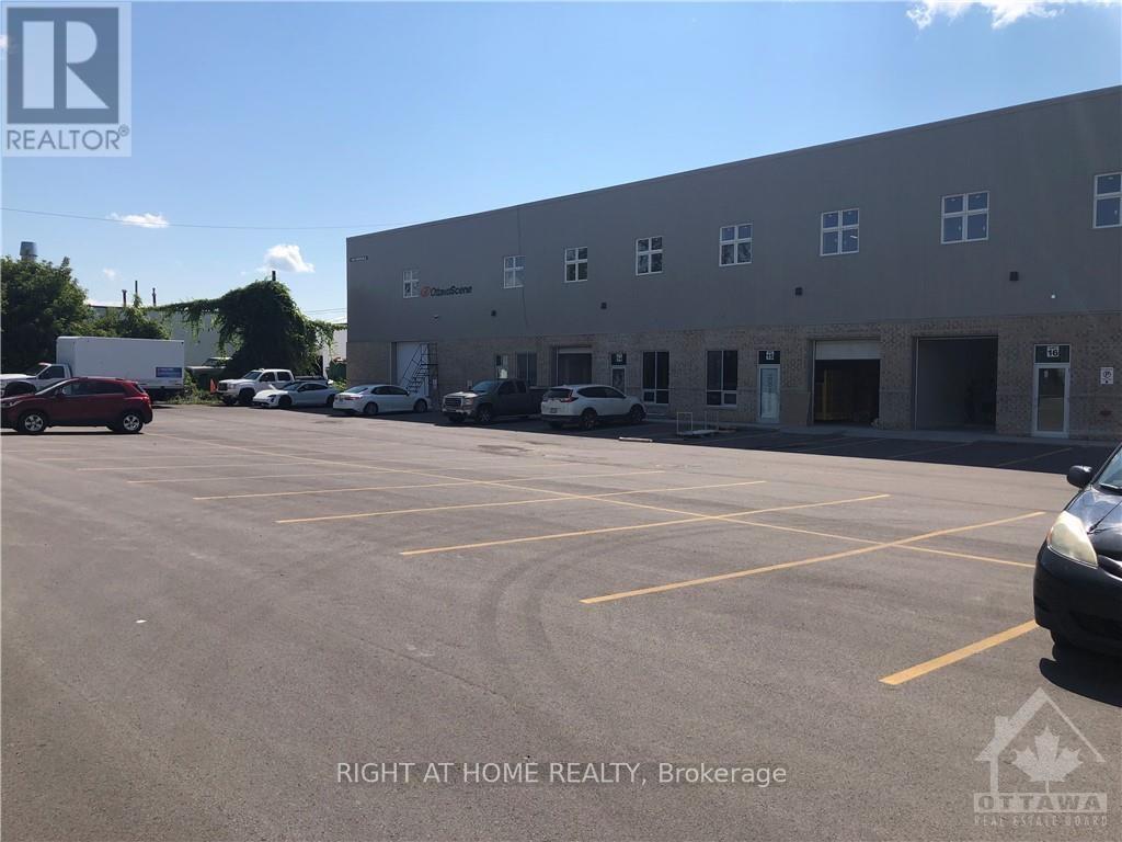 15 - 1920 Merivale Road, Ottawa, Ontario  K2G 1E8 - Photo 2 - X12117096