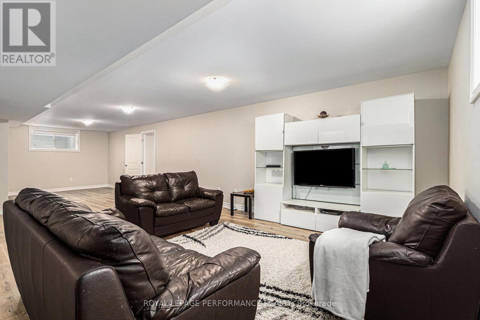 700 Namur Street, Russell, Ontario  K0A 1W0 - Photo 23 - X12117173