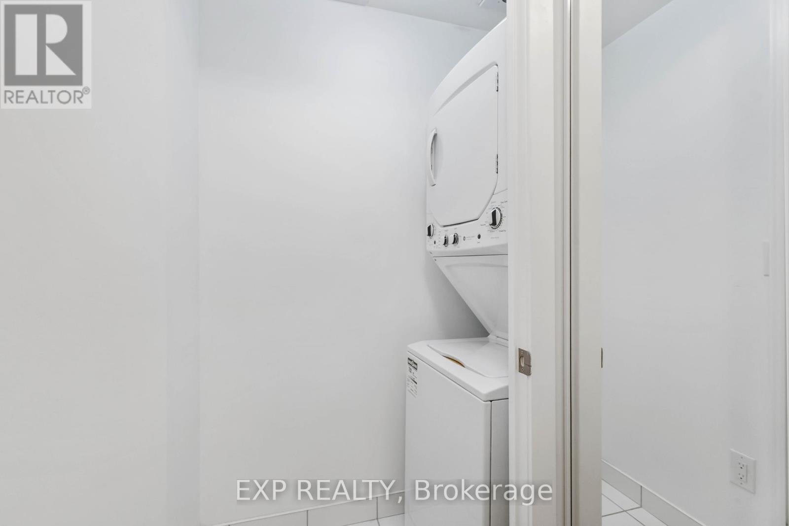 807 - 550 North Service Road, Grimsby, Ontario  L3M 0H9 - Photo 26 - X12092340
