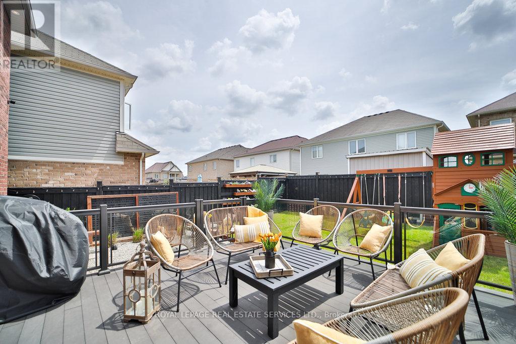 15 Mcallistar Drive, Hamilton (Binbrook), Ontario  L0R 1C0 - Photo 40 - X12116096