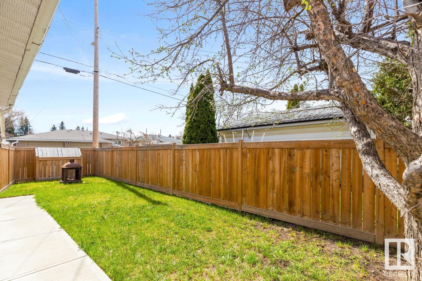 Property at 8735 92 AV NW image 4
