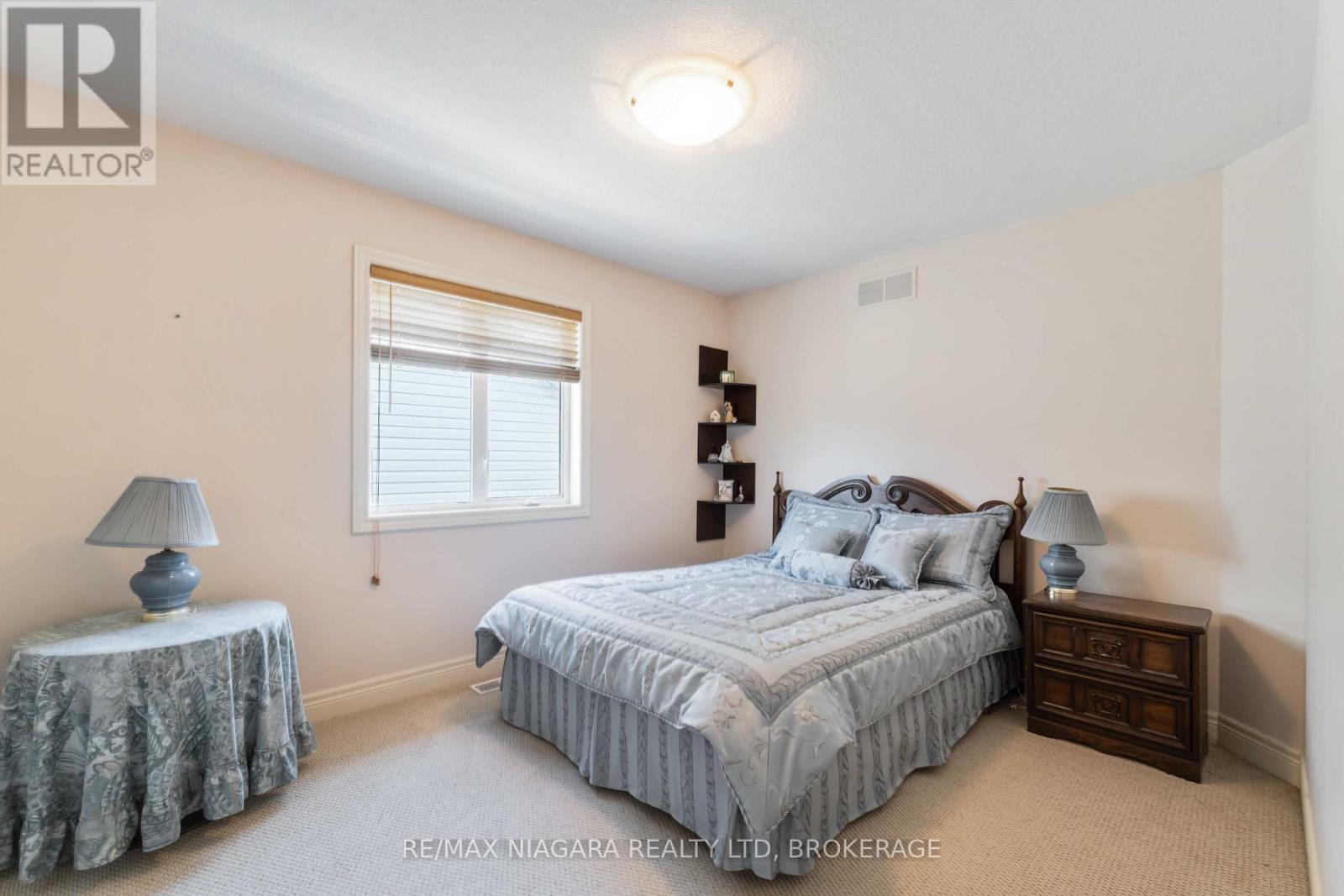 3954 Weinbrenner Road, Niagara Falls (Chippawa), Ontario  L2G 7Y3 - Photo 21 - X12117068