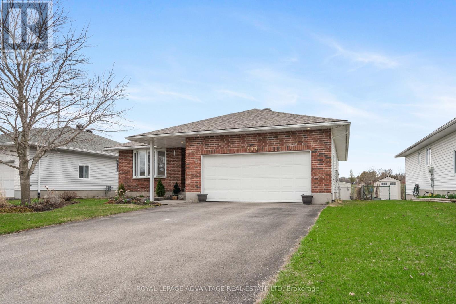 Property at 264 GLENWOOD CRESCENT image 3