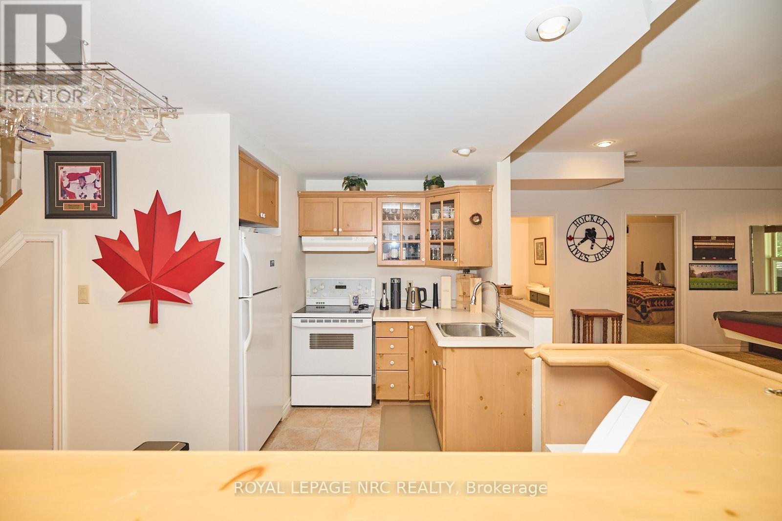 7 Scottdale Court, Pelham, Ontario  L0S 1E3 - Photo 39 - X12117136
