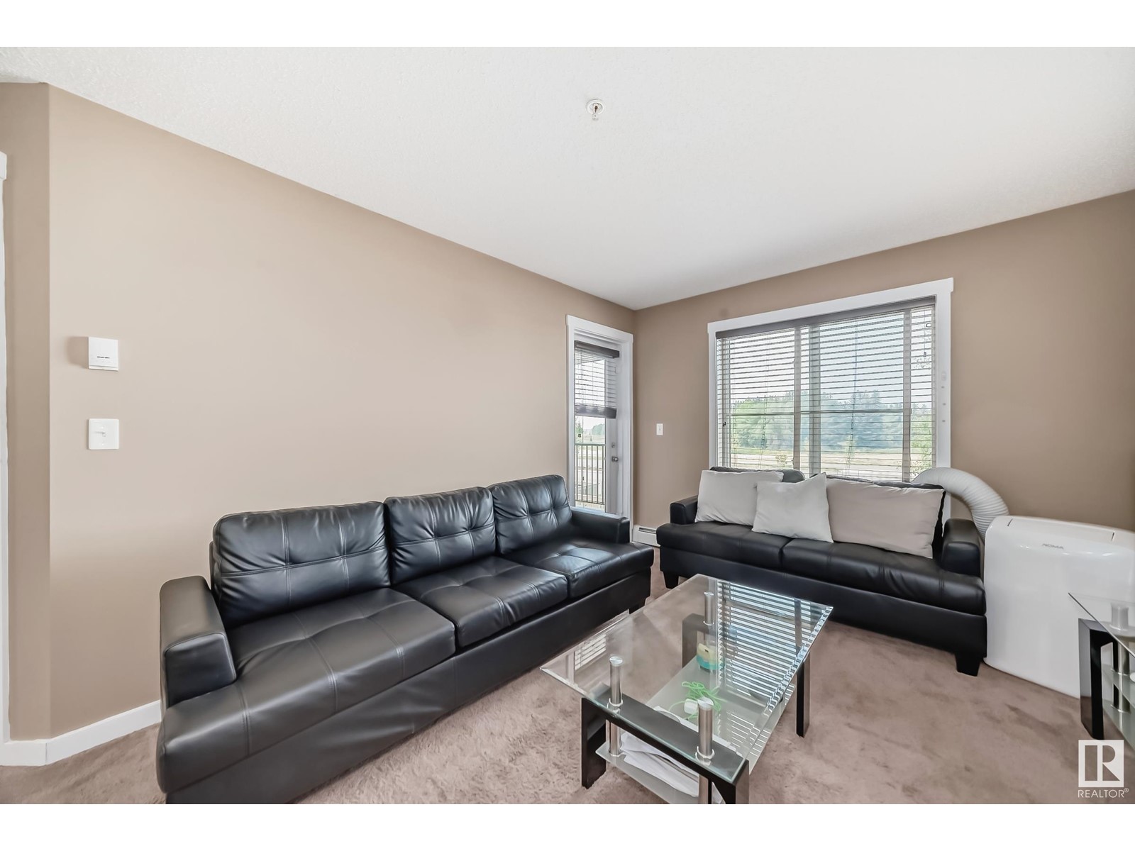 #209 3211 James Mowatt Tr Sw, Edmonton, Alberta  T6W 3L6 - Photo 2 - E4433744