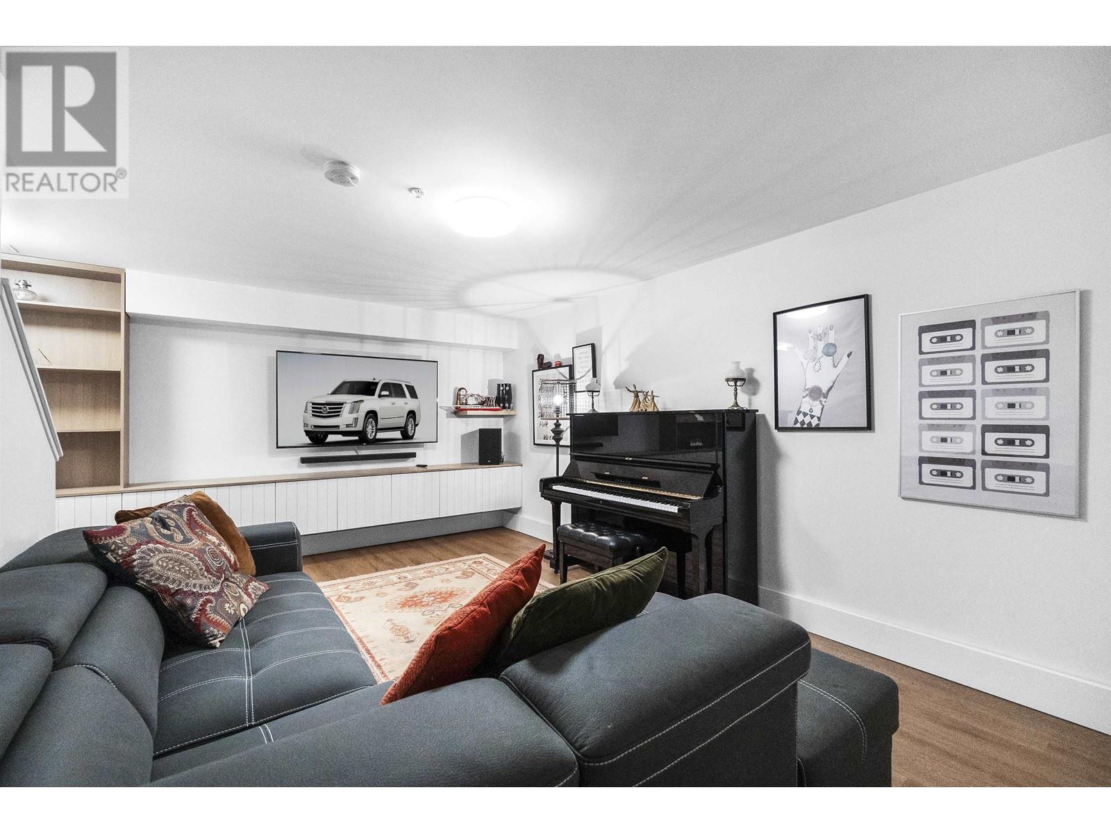 5 1133 Ridgewood Drive, North Vancouver, British Columbia  V7R 0A4 - Photo 23 - R2996855