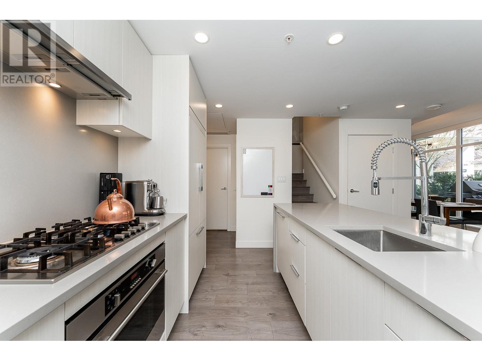 Th2 4465 Juneau Street, Burnaby, British Columbia  V5C 0L8 - Photo 12 - R2996888