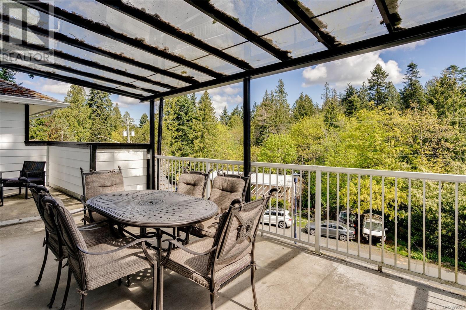 Property at 2456 Selwyn Rd image 2