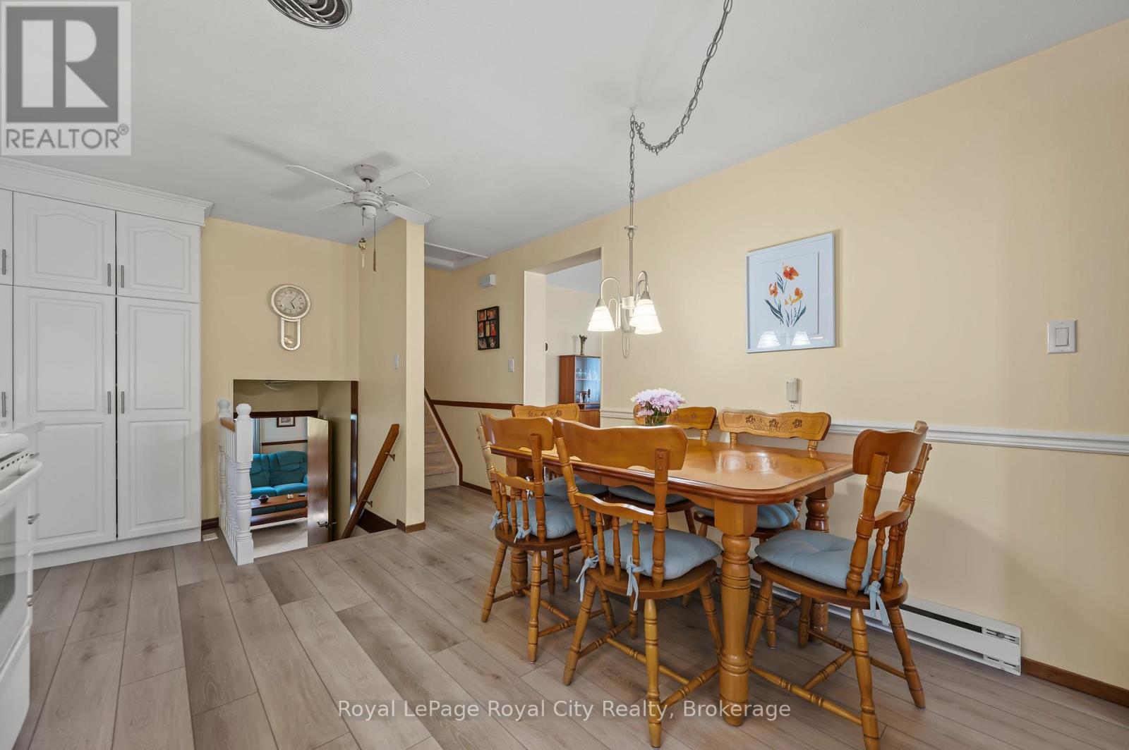 385 Heritage Drive, Kitchener, Ontario  N2B 3K9 - Photo 13 - X12117090