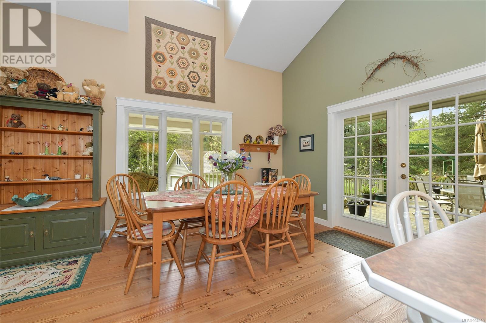 Property at 517 Sandy Hook Rd image 4