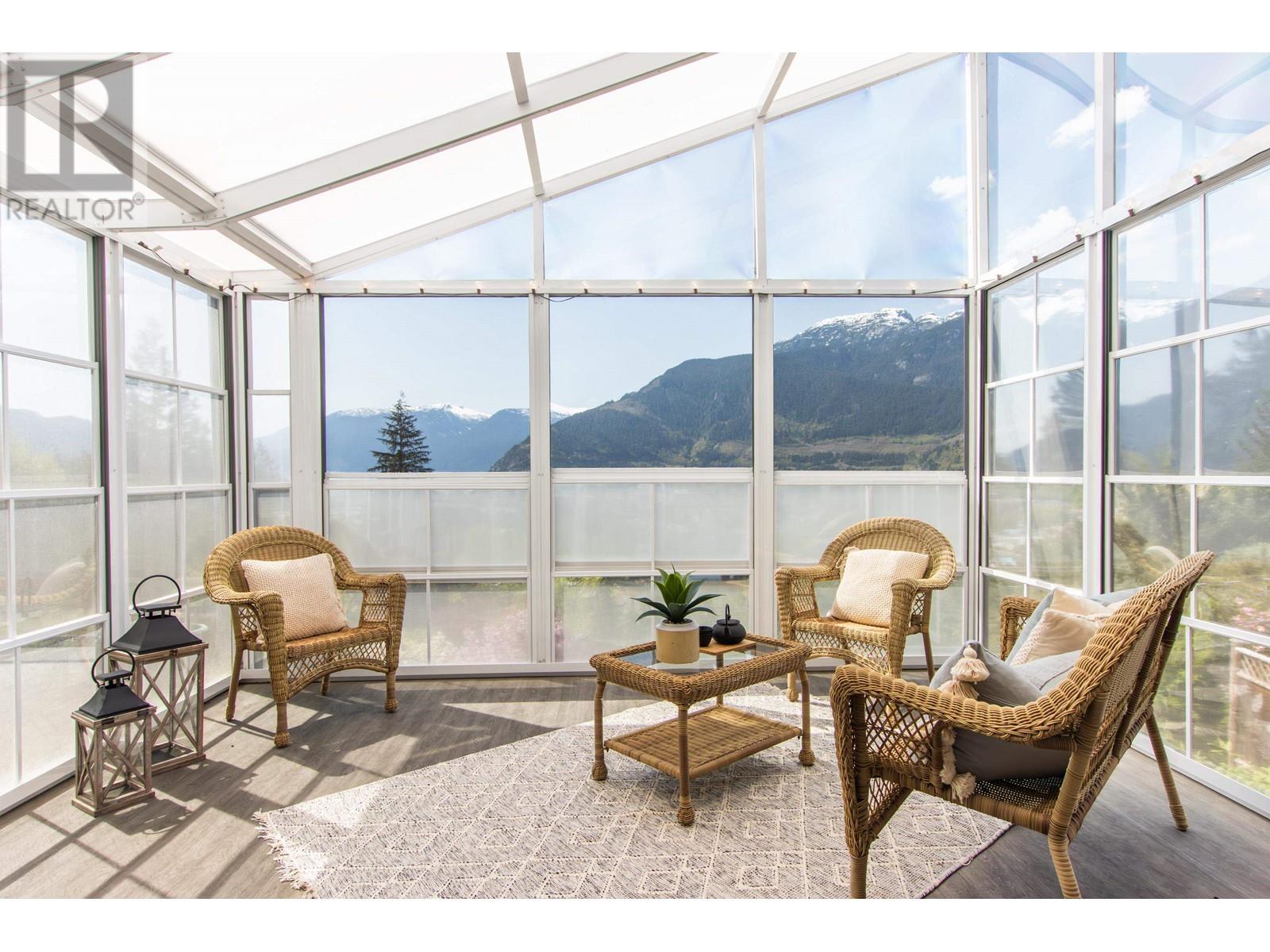 38268 Ocean View, Squamish, British Columbia  V9B 0A4 - Photo 15 - R2996886