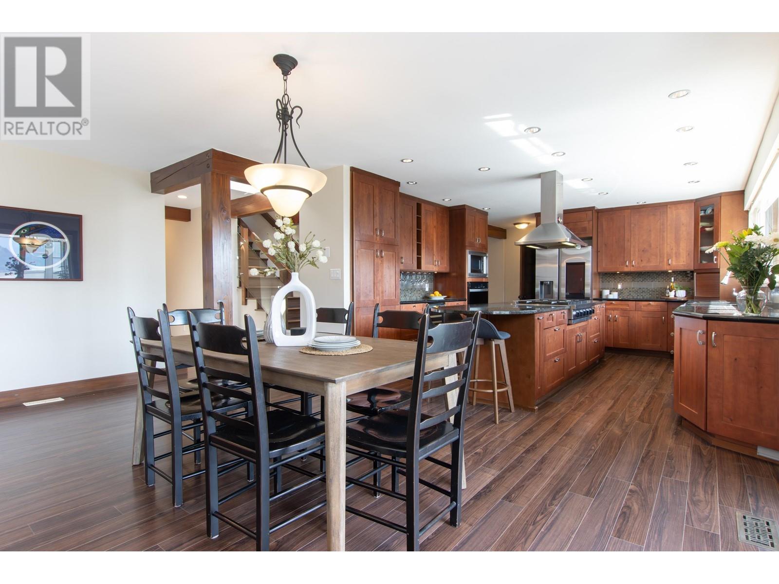 38268 Ocean View, Squamish, British Columbia  V9B 0A4 - Photo 8 - R2996886