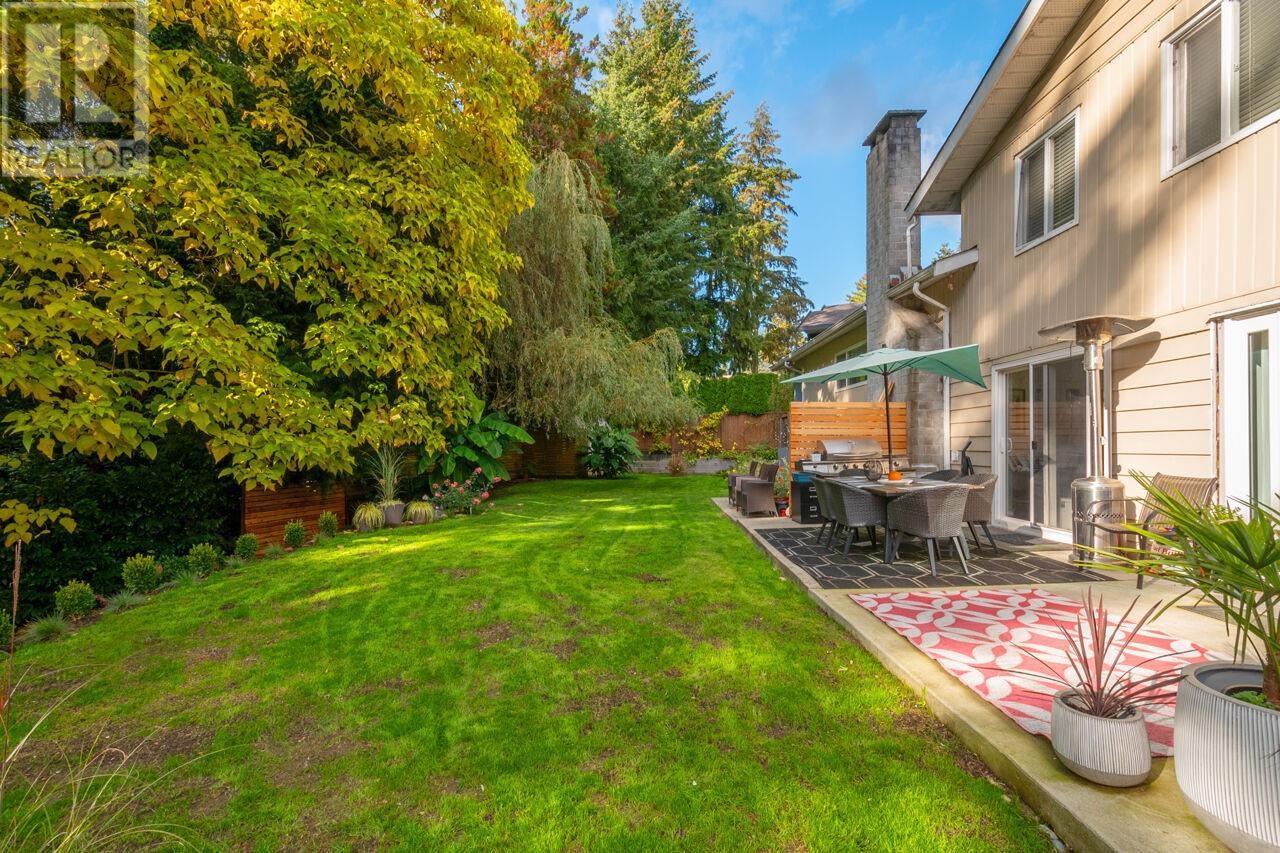 8240 Manson Drive, Burnaby, British Columbia  V5A 2C2 - Photo 23 - R2996891