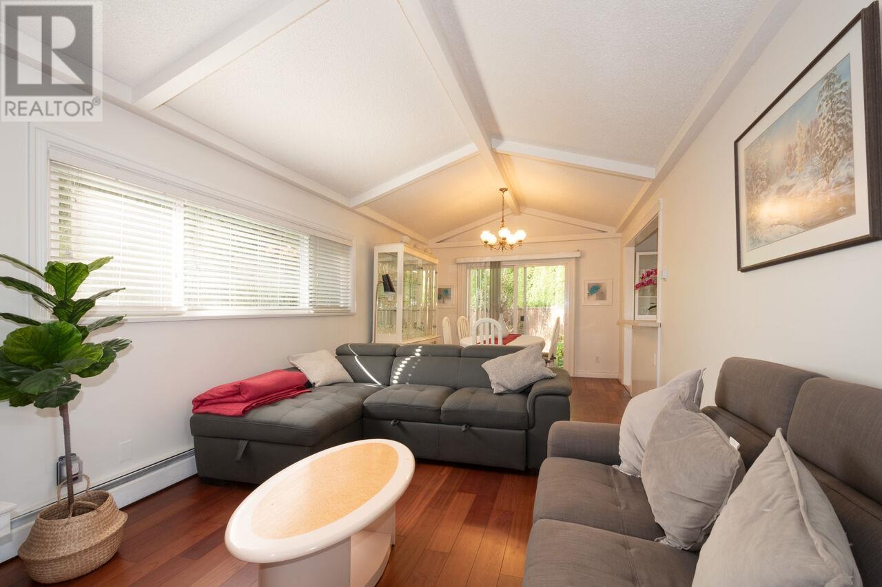 8240 Manson Drive, Burnaby, British Columbia  V5A 2C2 - Photo 4 - R2996891