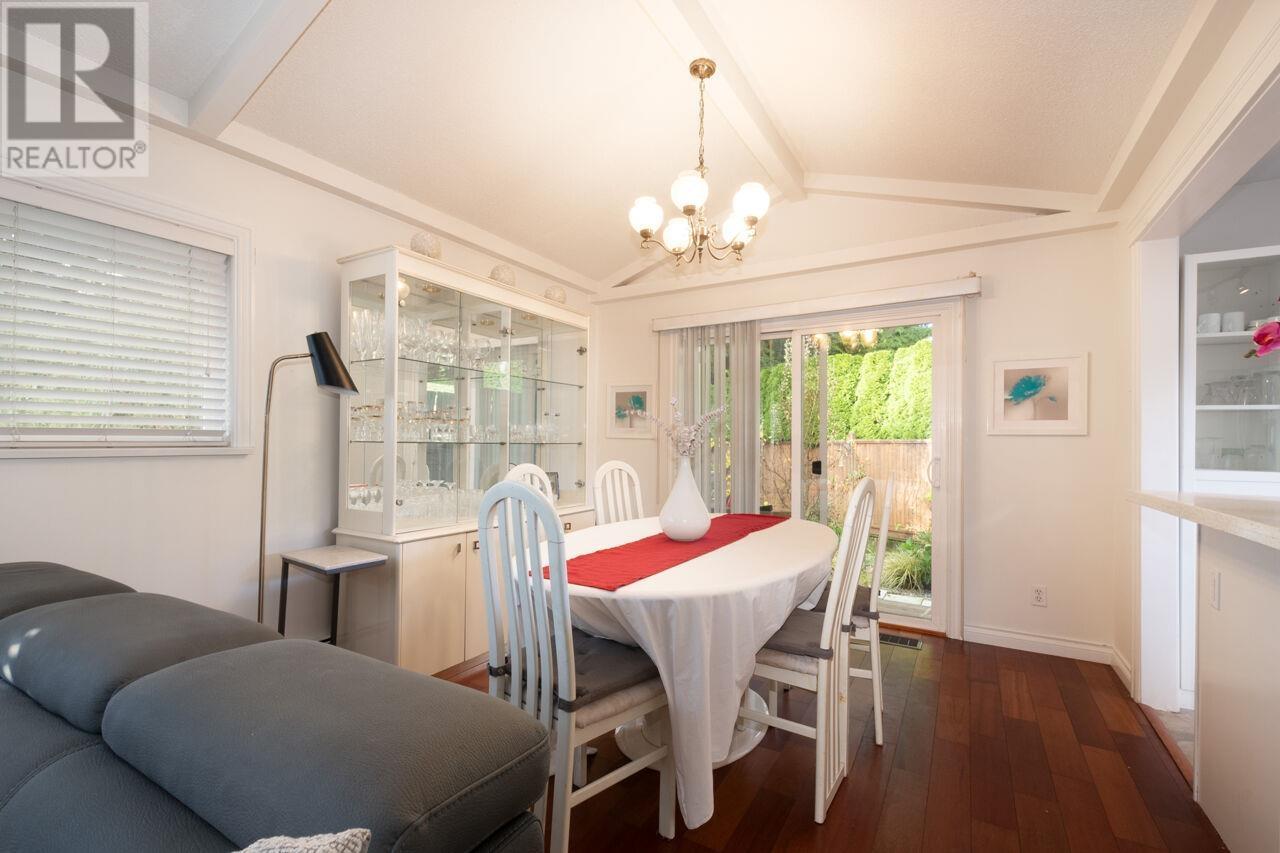 8240 Manson Drive, Burnaby, British Columbia  V5A 2C2 - Photo 6 - R2996891